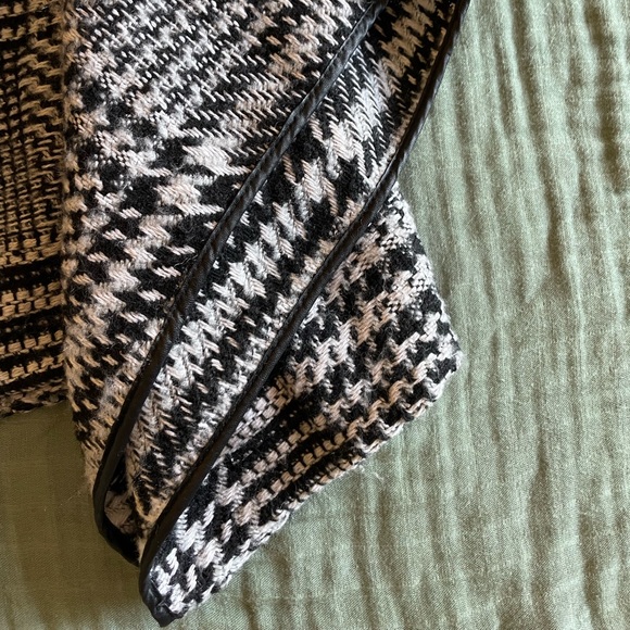 Free People Houndstooth Cropped Sweater - Picture 3 of 4